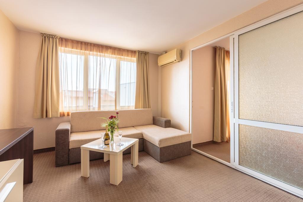 Hotel Flagman 3*